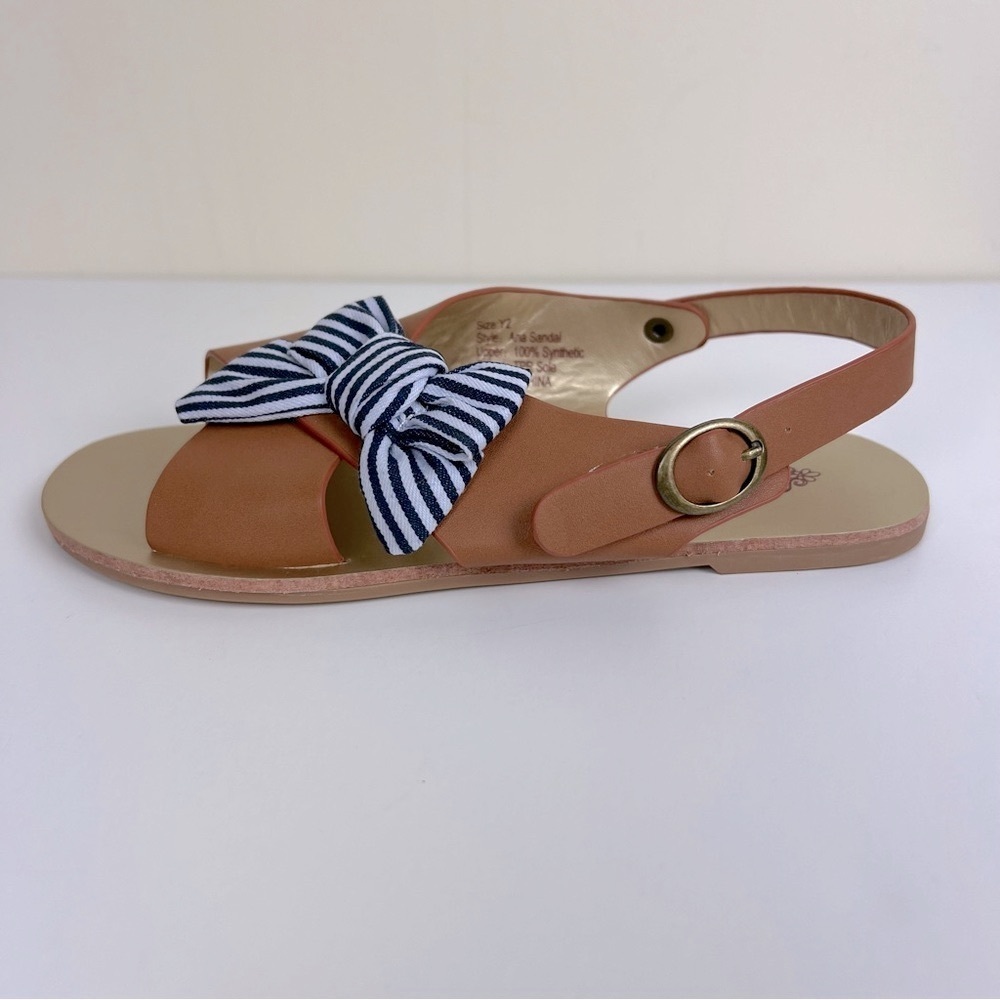 Joyfolie | Striped Bow Criss Cross Sandal Brown With Navy White Bow | Girls 2. - Picture 5 of 9